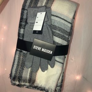 Winter set Scarf and Gloves